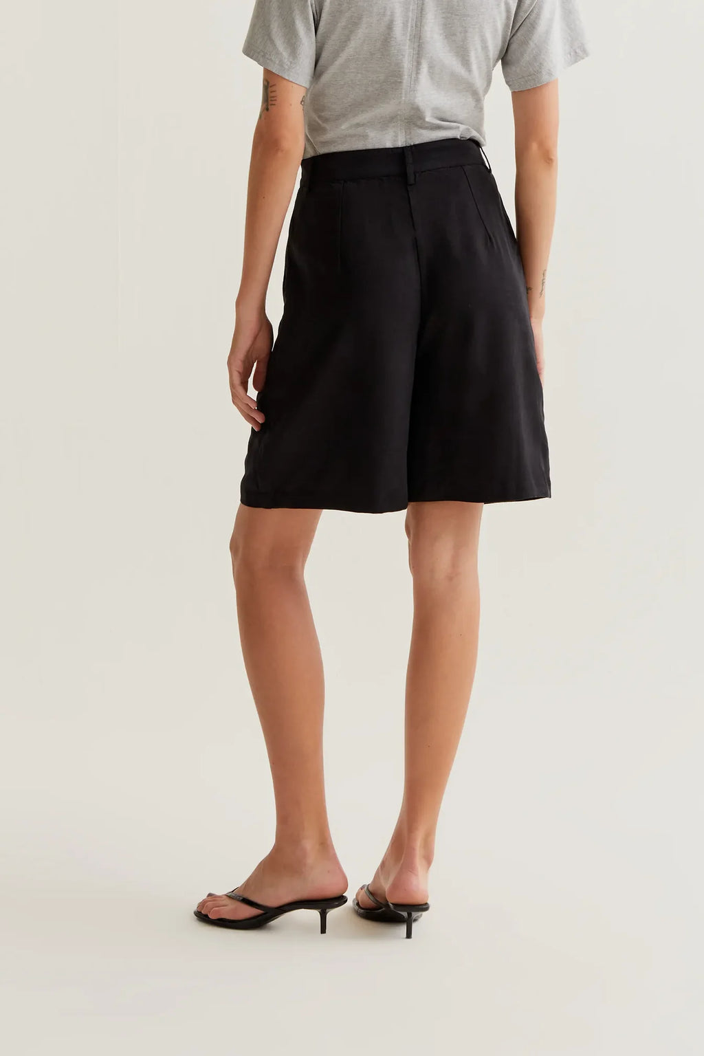 Cove high-waisted shorts - Black