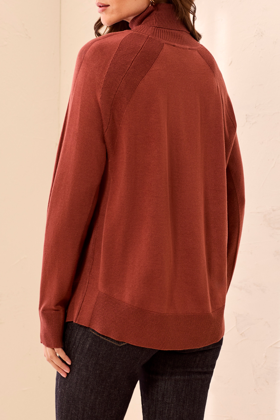 Turtle Neck Sweater - HENNA