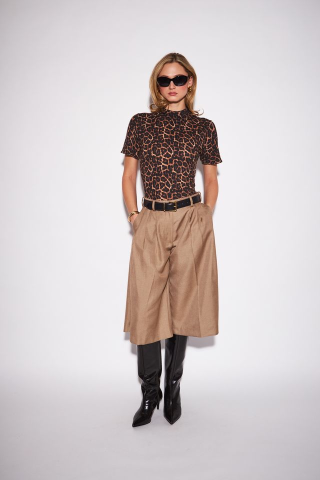 Vivienne Tee - Amur Lepoard